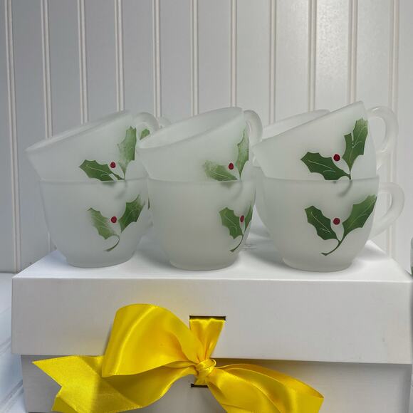 Vintage Federal Frosted Holly Berry Ivy Punch Biwl Set 12 Cups - Picture 2 of 9